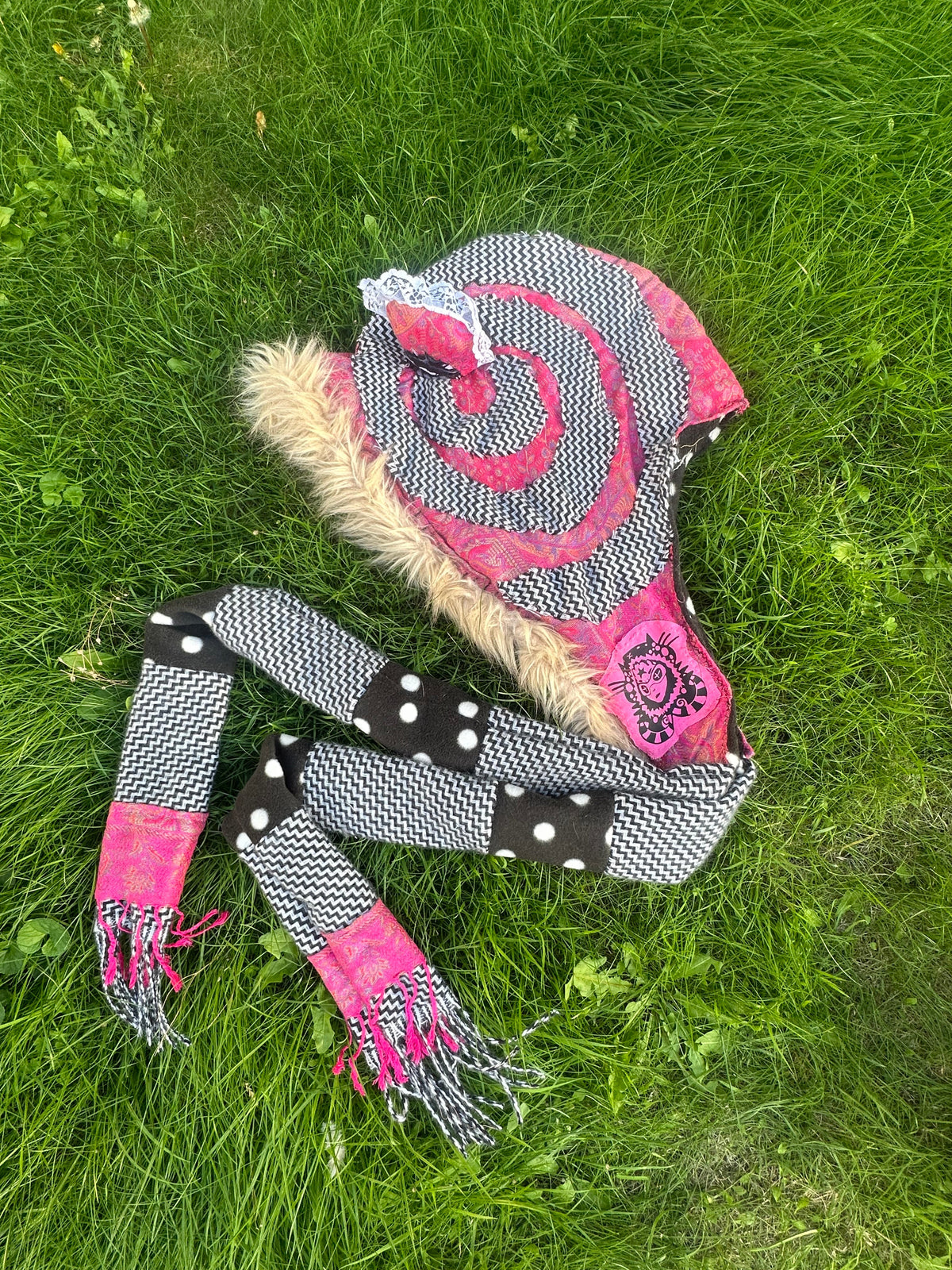 Dolly Hood