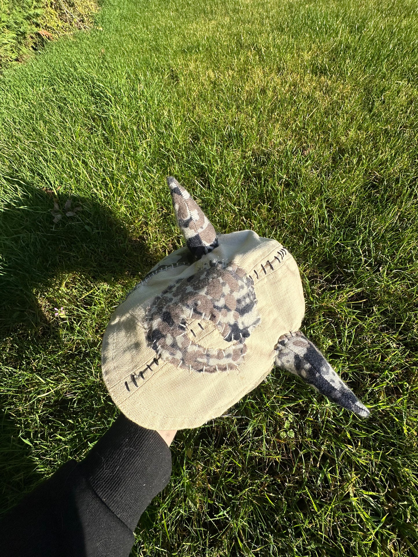 Camo creature Flatcap