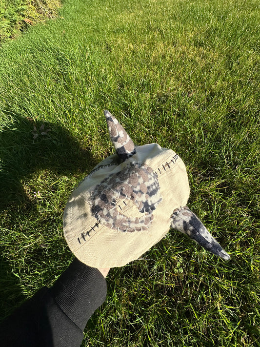 Camo creature Flatcap