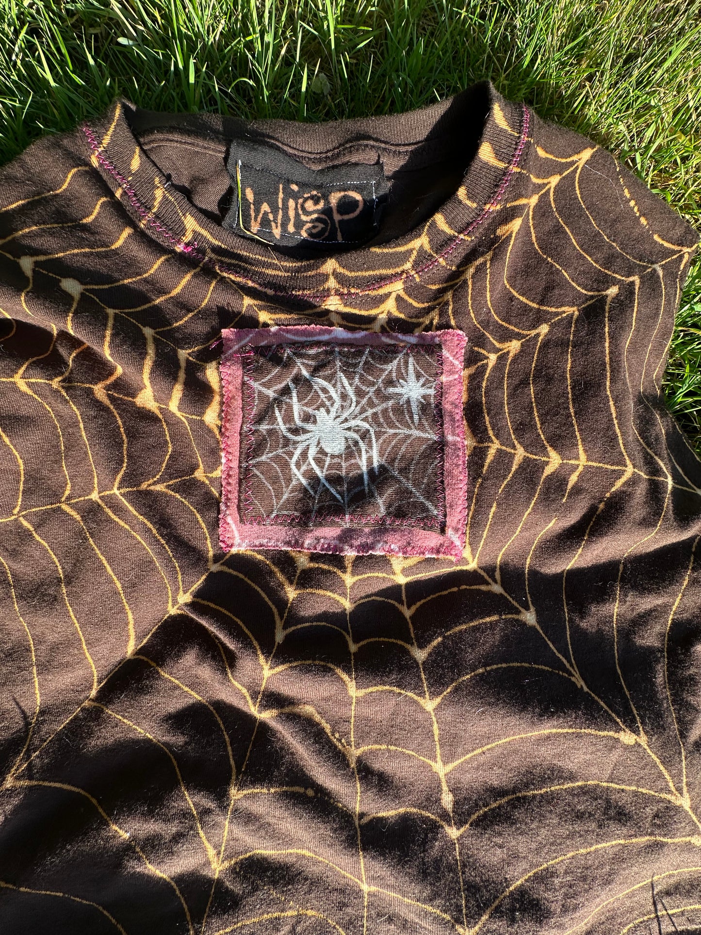 Webbed tee