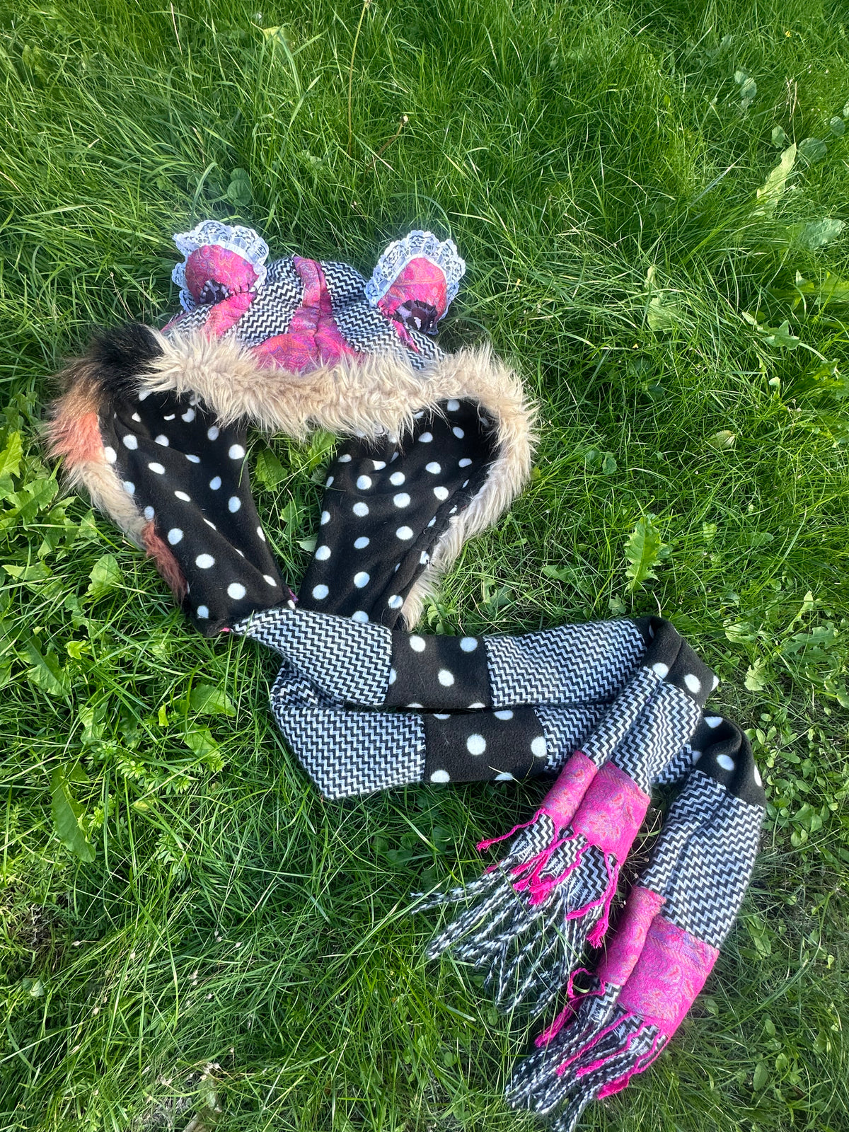 Dolly Hood