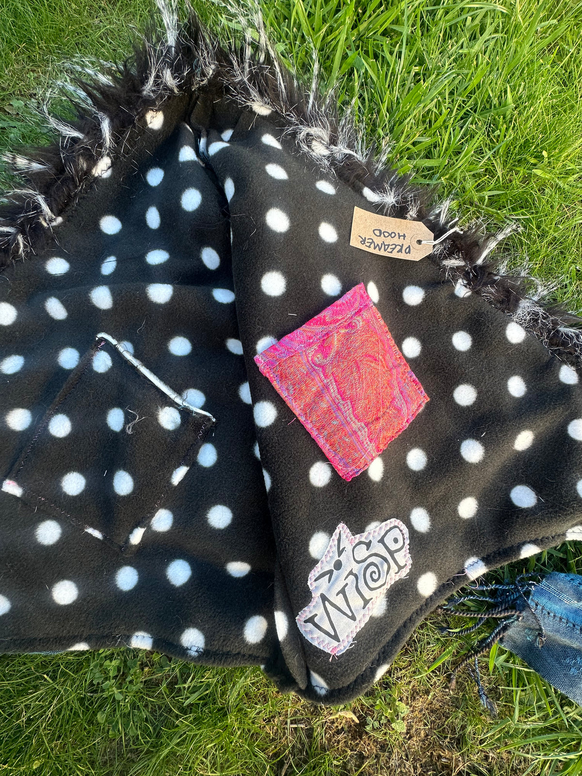 Polka dreamer hood